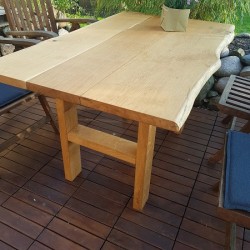 Kundenprojekt: Gartentisch aus Eichenbohlen-Tischplatte!